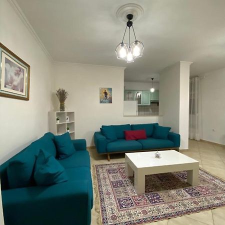 Chlo Apartment 3 Tirana Zewnętrze zdjęcie