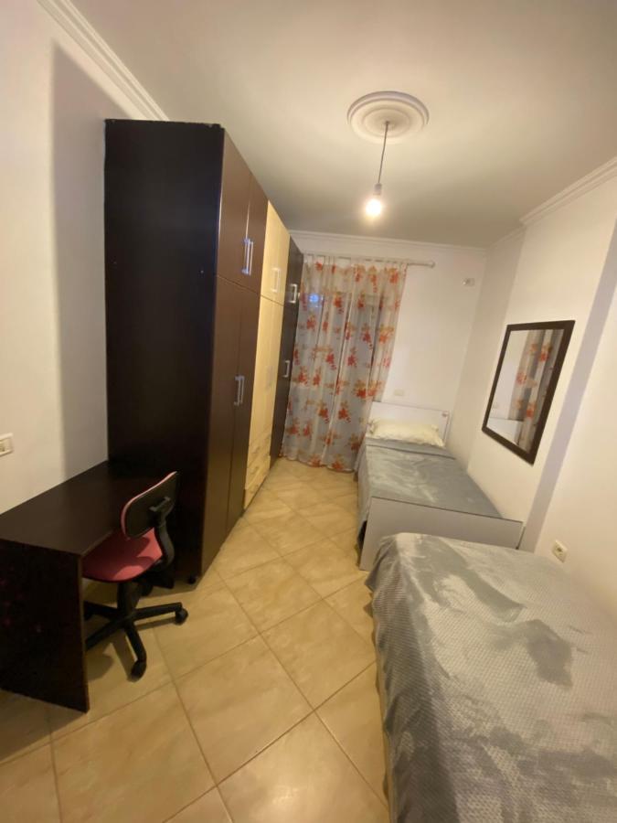 Chlo Apartment 3 Tirana Zewnętrze zdjęcie